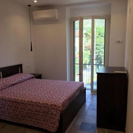 La Casa Di Gloria Apartment Levanto Bagian luar foto